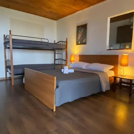 Apartment Eξοχικό : Oι πρόποδες